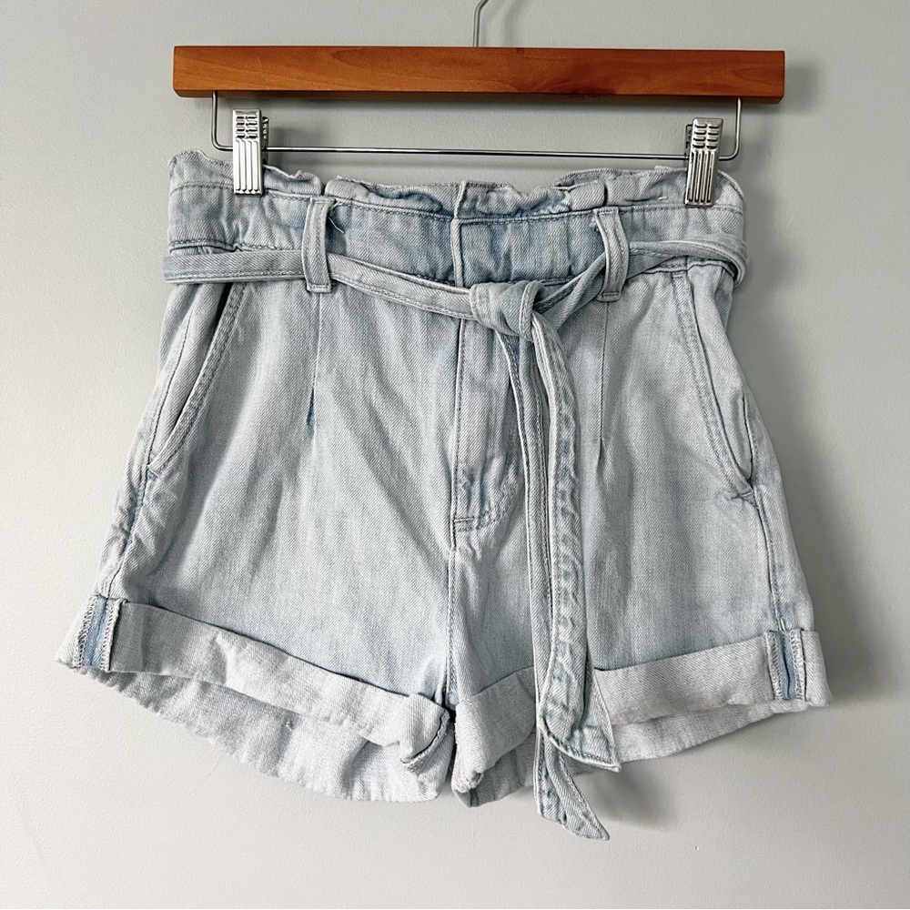 Express Extreme High Rise Denim Shortie Shorts Light Wash 00
